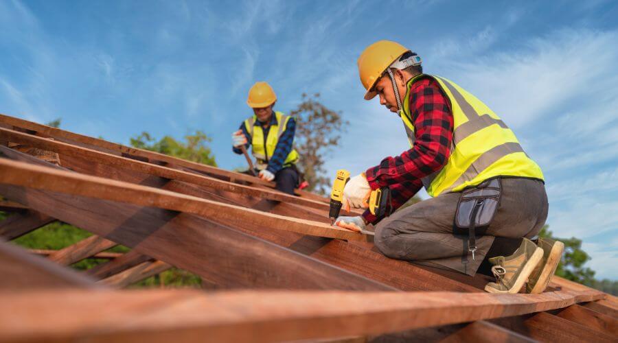 Expert Emergency Roof Repairs services in Summerfield, IL
